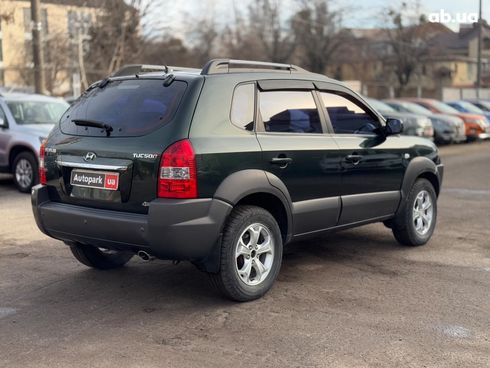 Hyundai Tucson 2008 зеленый - фото 12