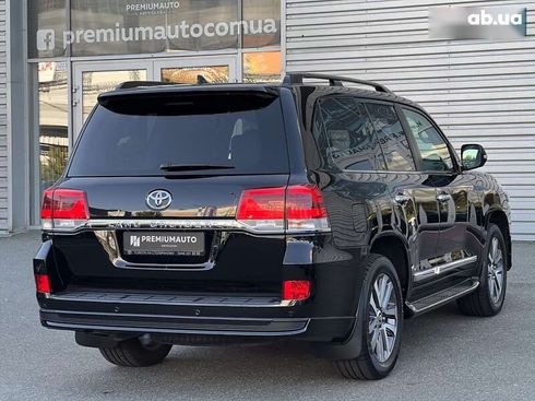 Toyota Land Cruiser 2019 - фото 13