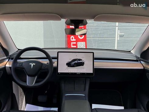 Tesla Model Y 2024 - фото 17