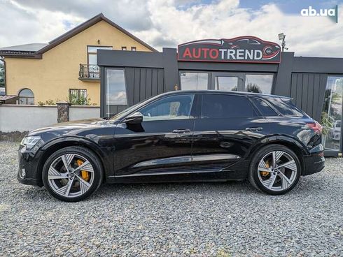 Audi E-Tron 2022 - фото 7