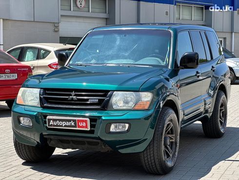 Mitsubishi Pajero Wagon 2001 зеленый - фото 2