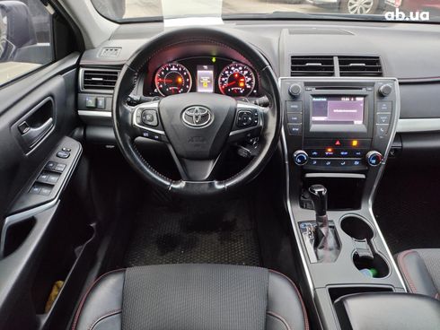 Toyota Camry 2016 черный - фото 5