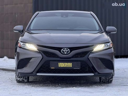 Toyota Camry 2022 - фото 3
