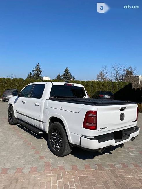Dodge RAM 1500 2019 - фото 5