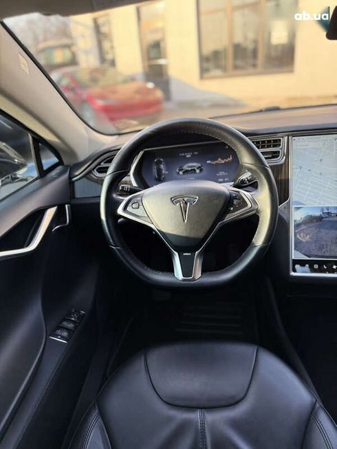 Tesla Model S 2013 - фото 23