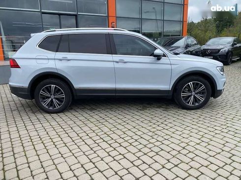 Volkswagen Tiguan 2017 - фото 8