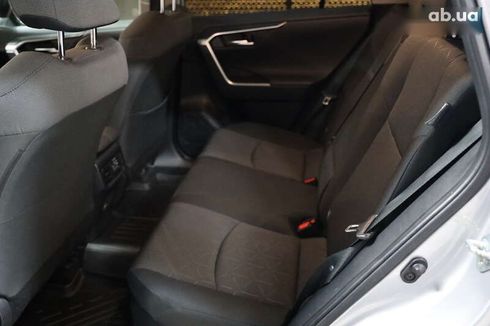 Toyota RAV4 2023 - фото 28