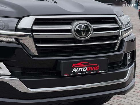 Toyota Land Cruiser 2019 - фото 18