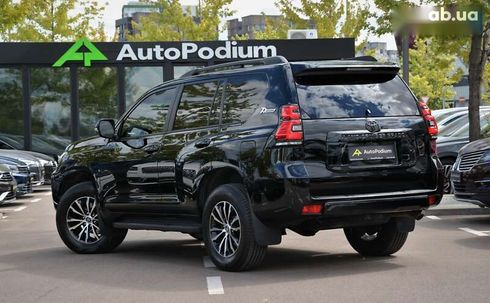 Toyota Land Cruiser Prado 2018 - фото 9
