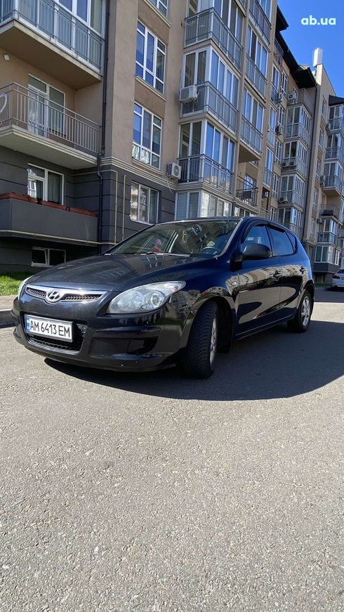 Hyundai i30 2010 черный - фото 18