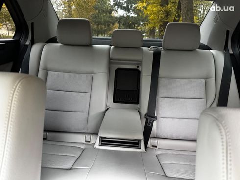 Mercedes-Benz E-Класс 2010 черный - фото 25
