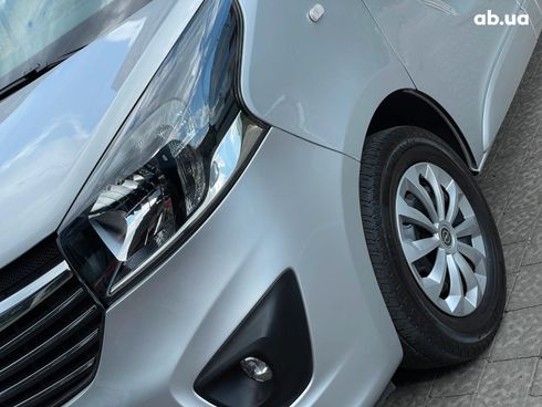 Opel Vivaro 2015 серый - фото 4