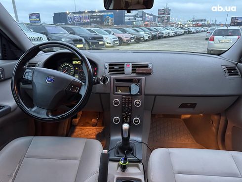 Volvo V50 2007 серый - фото 15