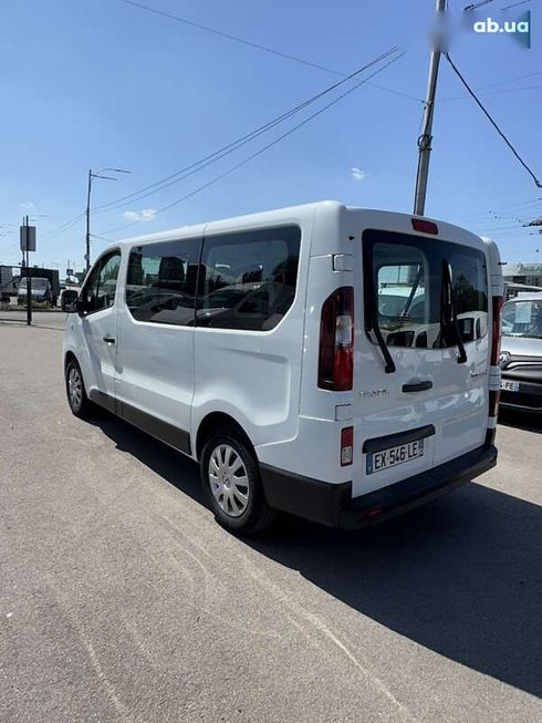 Renault Trafic 2018 - фото 7