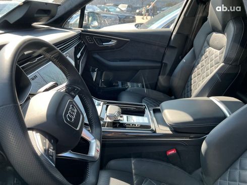 Audi SQ7 2021 - фото 14