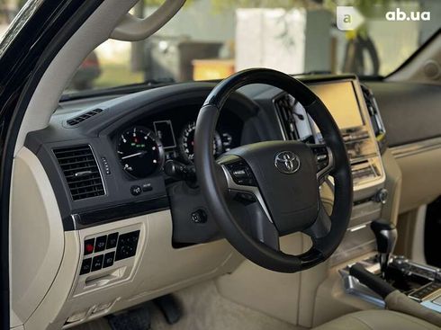 Toyota Land Cruiser 2015 - фото 23