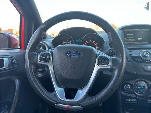 Ford Fiesta 2015 - фото 15