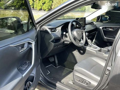 Toyota RAV4 2024 - фото 9