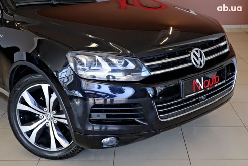 Volkswagen Touareg 2015 черный - фото 3