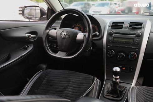 Toyota Corolla 2013 - фото 9