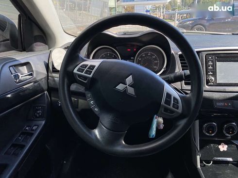 Mitsubishi Lancer 2016 - фото 18
