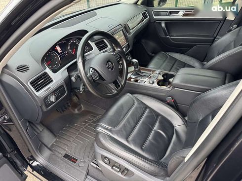 Volkswagen Touareg 2017 - фото 24