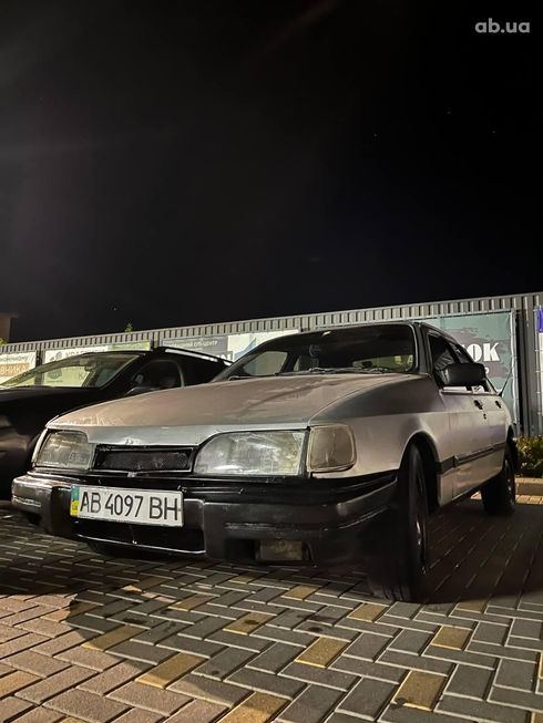 Ford Sierra 1982 серебристый - фото 5