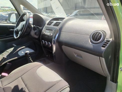 Suzuki SX4 2008 зеленый - фото 11