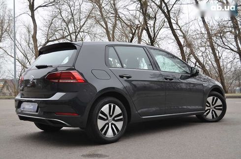 Volkswagen e-Golf 2020 - фото 10