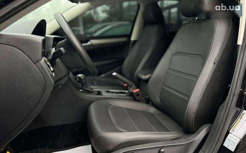 Volkswagen Passat 2021 - фото 10