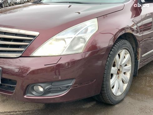 Nissan Teana 2010 красный - фото 37