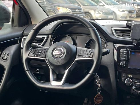Nissan Qashqai 2019 красный - фото 32