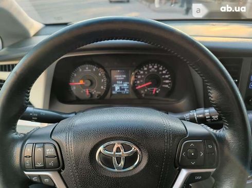 Toyota Sienna 2014 - фото 10