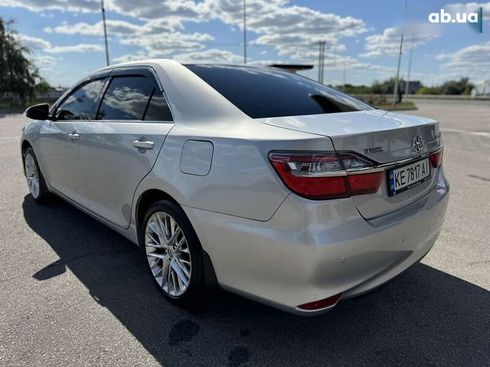 Toyota Camry 2017 - фото 11