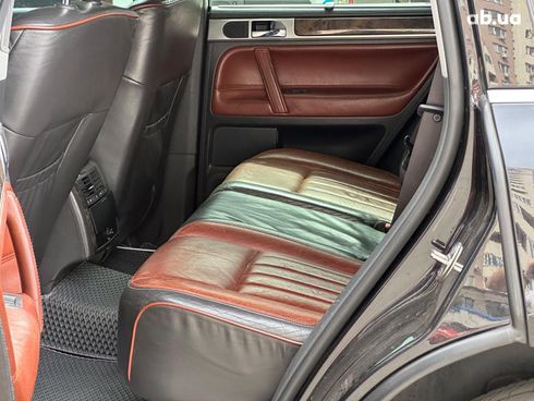 Volkswagen Touareg 2009 черный - фото 32