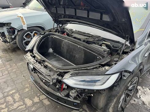 Tesla Model X 2018 - фото 10