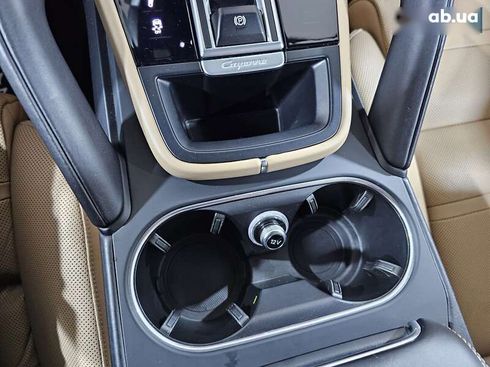 Porsche Cayenne 2018 - фото 29