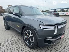 Продаж вживаних Rivian R1S в Волинській області - купити на Автобазарі