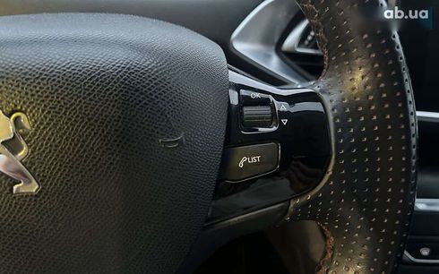Peugeot 308 2016 - фото 15
