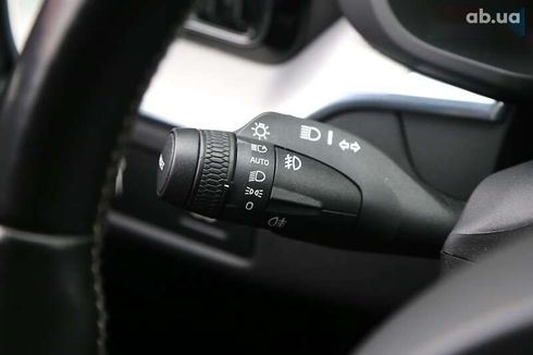 Volvo XC60 2019 - фото 24