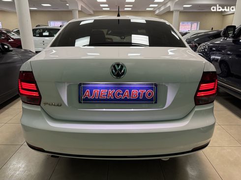 Volkswagen Polo 2017 белый - фото 5