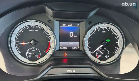 Skoda Octavia 2017 - фото 19