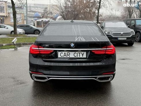 BMW 7 серия 2017 - фото 6