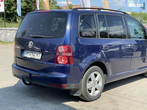 Volkswagen Touran 2009 - фото 16
