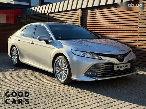 Toyota Camry 2018 - фото 9