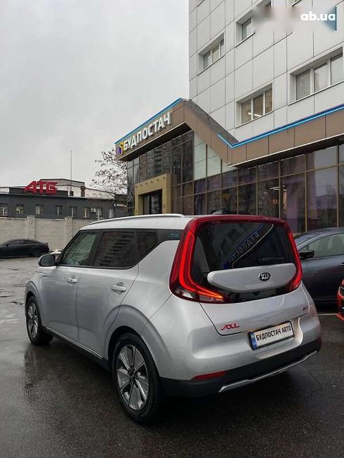 Kia Soul EV 2020 - фото 13