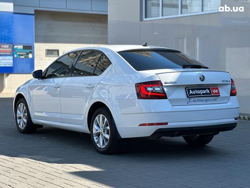 Skoda octavia a7 2019 белый - фото 6