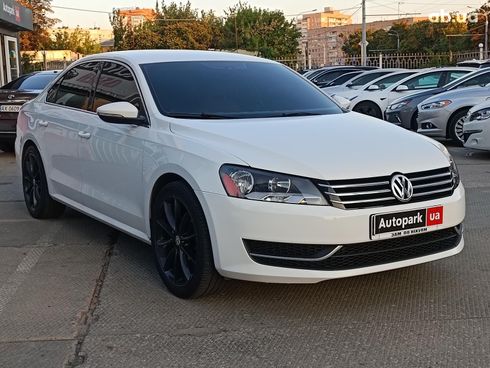 Volkswagen passat b7 2011 белый - фото 3