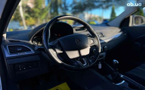 Renault Megane 2014 - фото 14