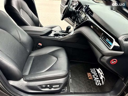 Toyota Camry 2018 - фото 23